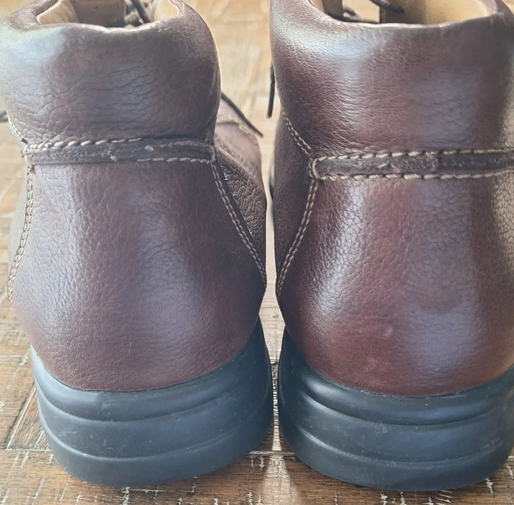Johnston & Murphy Copeland Chukka Boots Men’s 13‎ M Brown Sheepskin